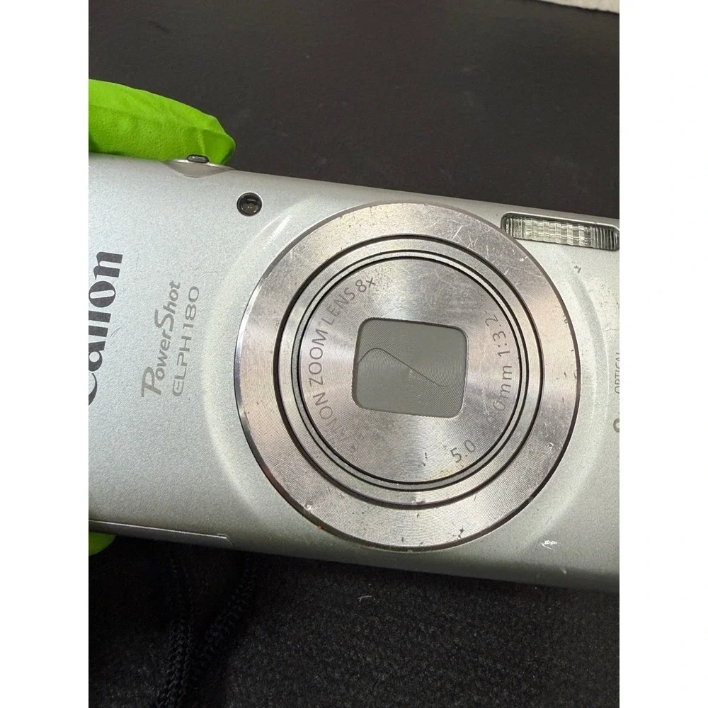 Canon PowerShot ELPH 180 Digital Camera Silver For Parts Repair Non-Working